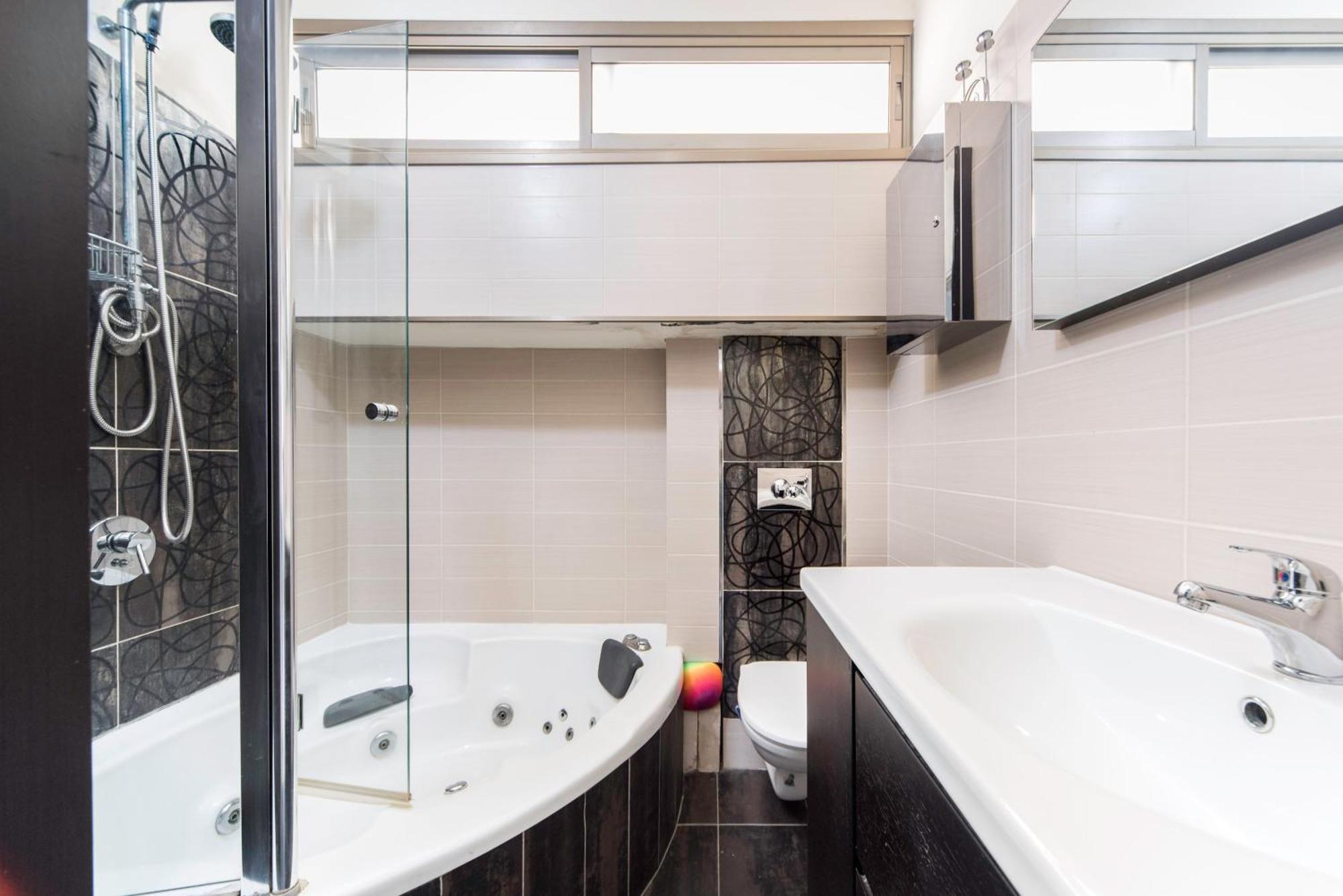 Stunning 2Bd W/ Private Balcony By Sea N' Rent Apartment Tel Aviv Exterior photo
